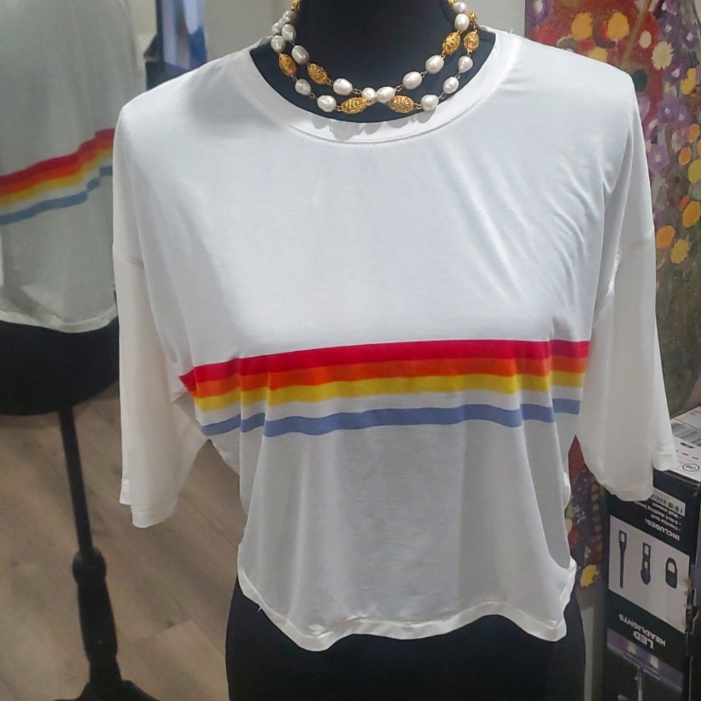 S/S T.Shirt with Rainbow Stripe